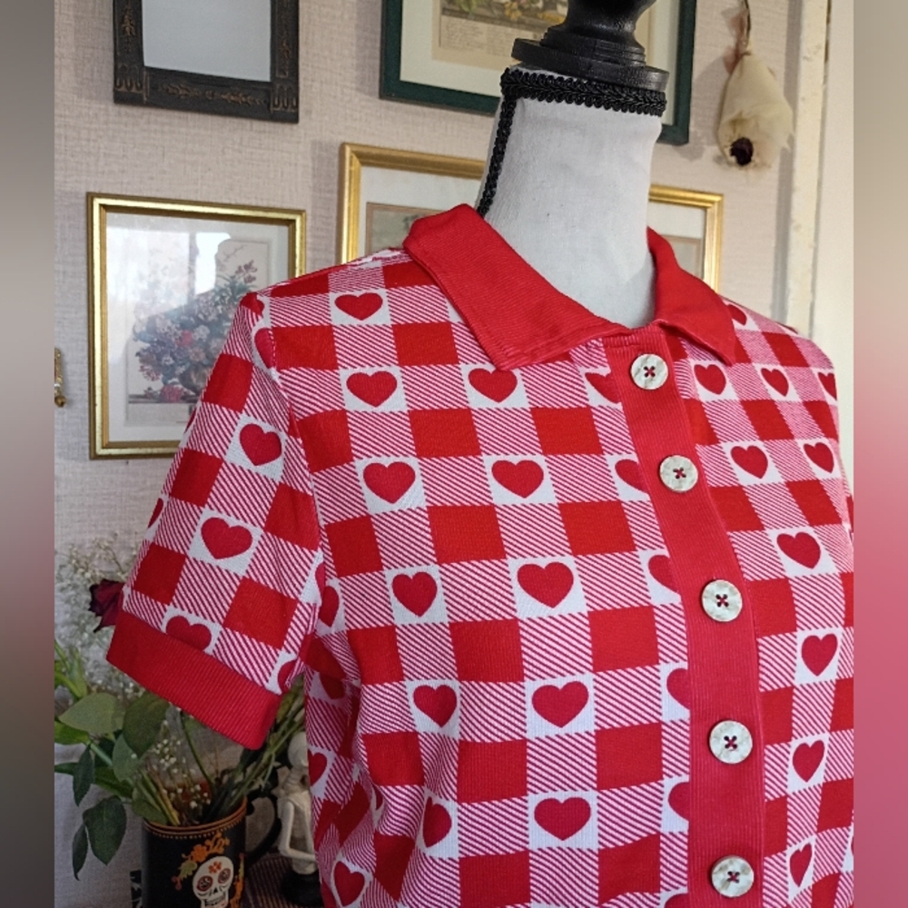 SHEIN Red and White Heart Checkered Crop Top - Picture 3 of 5